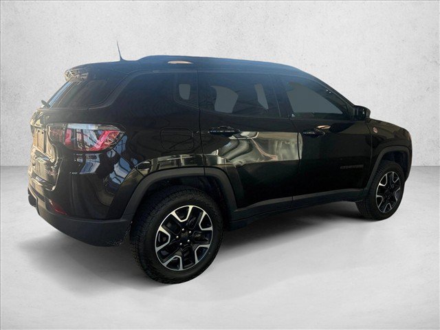 Used 2020 Jeep Compass Trailhawk w/ Leather Interior Group AWD/4WD image 3