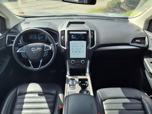 Used 2024 Ford Edge SEL AWD/4WD image 3