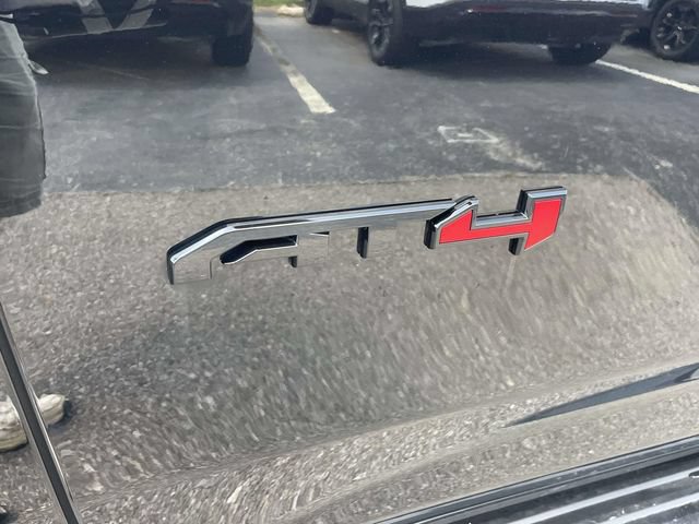 Certified 2023 GMC Yukon XL AT4 w/ Max Trailering Package AWD/4WD image 9