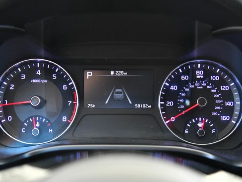 Used 2024 Kia Forte LXS w/ LXS Technology Package FWD image 24