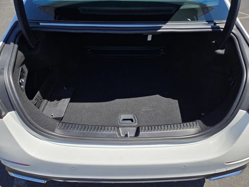 Used 2025 Mercedes-Benz E 350 4MATIC Sedan image 26