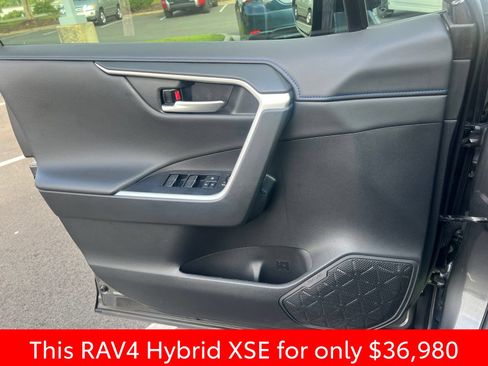 Used 2024 Toyota RAV4 XSE AWD/4WD image 11