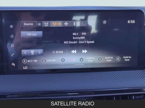 Used 2025 Nissan Kicks SR FWD image 21