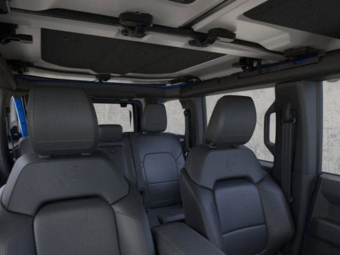 New 2025 Ford Bronco Badlands image 12