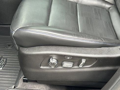 Used 2024 Cadillac XT4 Sport image 11