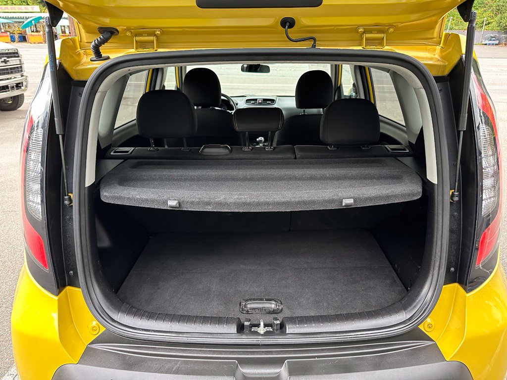 Used 2015 Kia Soul + FWD image 14