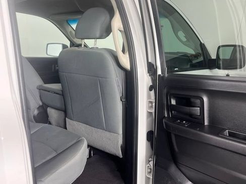 Used 2017 RAM 1500 Express AWD/4WD image 24