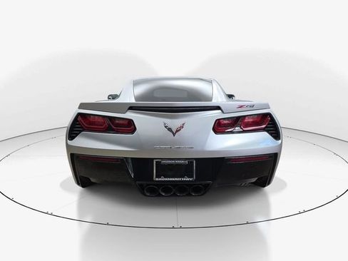 Used 2017 Chevrolet Corvette Stingray Coupe RWD image 7