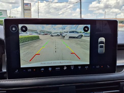 Used 2023 Lincoln Corsair FWD image 11
