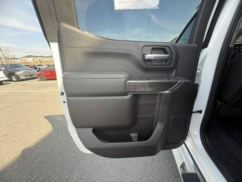 Used 2021 Chevrolet Silverado 1500 LTZ w/ LTZ Premium Package AWD/4WD image 16