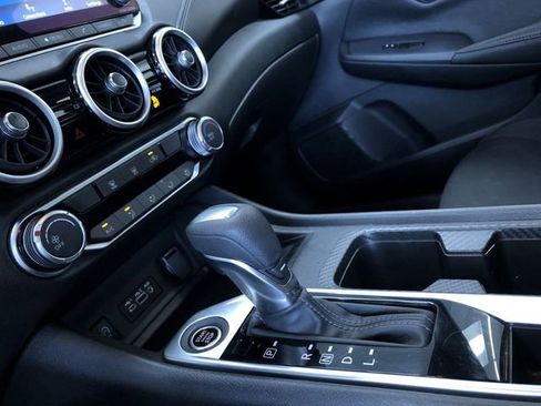 Used 2025 Nissan Sentra SV image 29