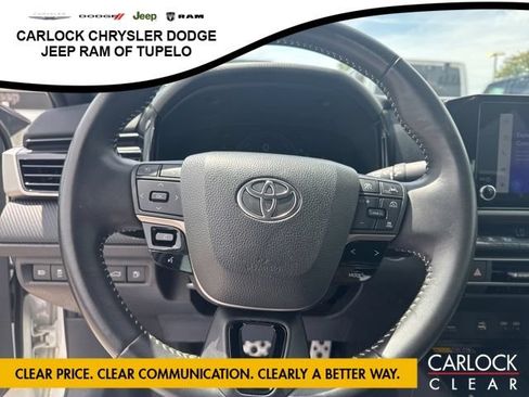 Used 2025 Toyota Camry SE FWD image 14