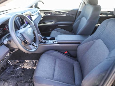 Used 2025 Toyota Camry LE image 17