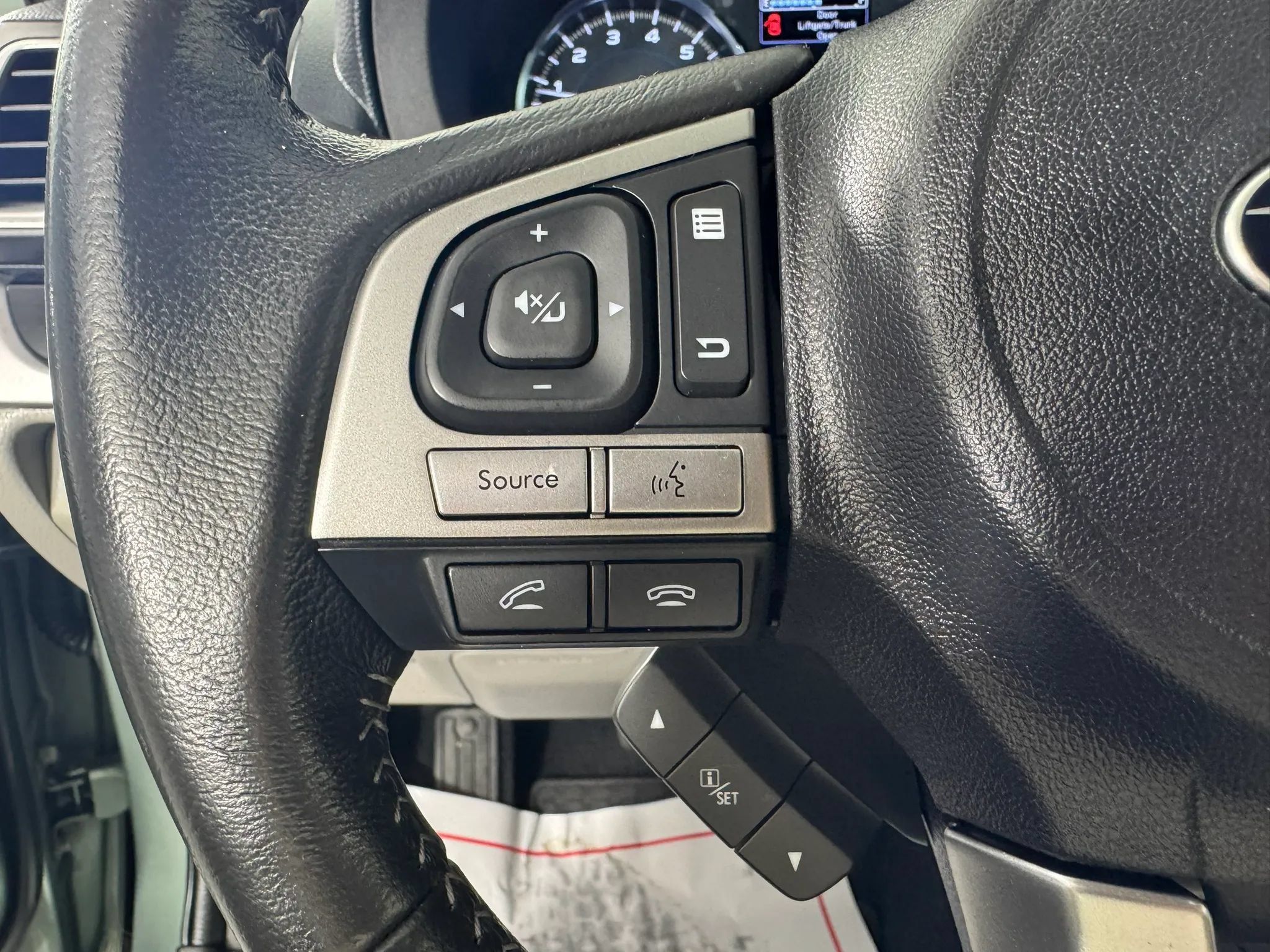 Used 2018 Subaru Forester 2.5i Limited AWD/4WD image 15