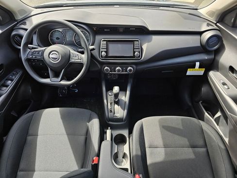New 2025 Nissan Kicks Play S image 6