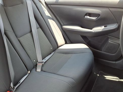 Used 2022 Nissan Sentra S FWD image 18
