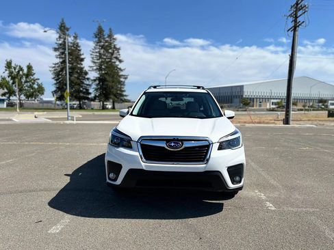Used 2021 Subaru Forester Premium AWD/4WD image 2