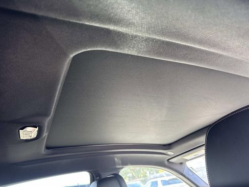 Used 2022 BMW X6 xDrive40i w/ M Sport Package image 10