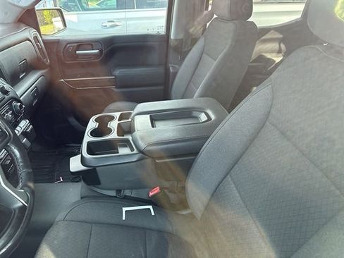 Used 2021 Chevrolet Silverado 1500 LT w/ Convenience Package II image 8