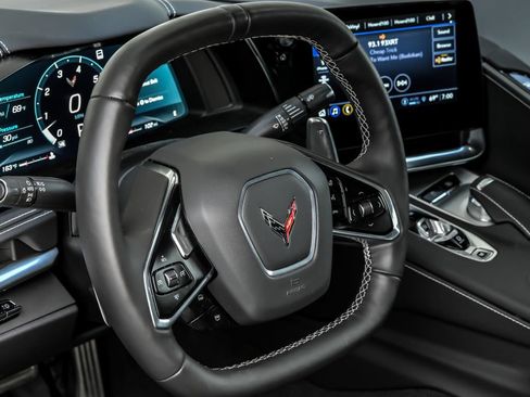 Used 2023 Chevrolet Corvette Stingray Preferred Cpe w/ Z51 Performance Package RWD image 20