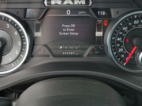 Used 2022 RAM 1500 Laramie AWD/4WD image 31