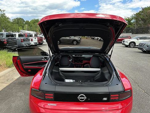 Certified 2025 Nissan Z Performance w/ Floor Mat Package RWD image 20