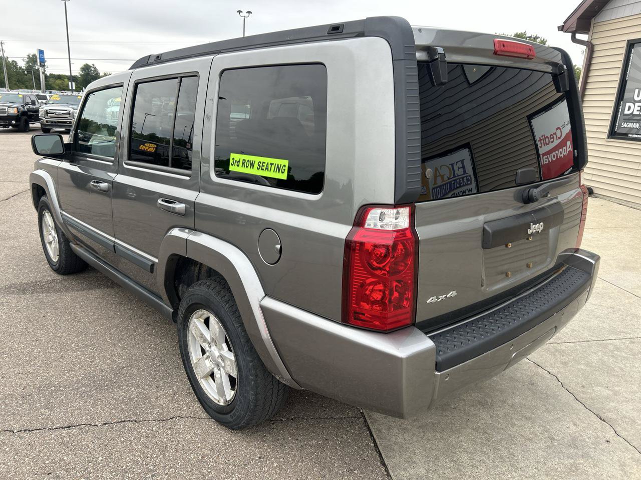 Used 2008 Jeep Commander Sport AWD/4WD image 7