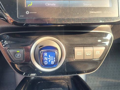 Used 2022 Toyota Prius Prime XLE FWD image 20