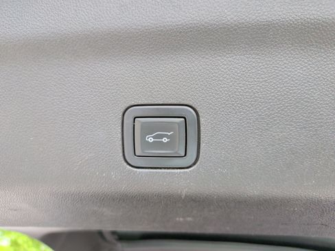 Used 2021 Chevrolet Tahoe High Country w/ Premium Package image 45