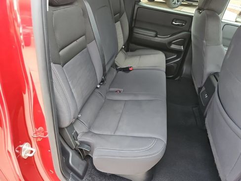 Used 2023 Nissan Frontier SV AWD/4WD image 27