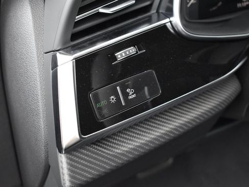 New 2026 Audi RS Q8 performance AWD/4WD image 7
