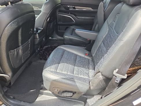 Used 2021 Kia Telluride SX w/ SX Prestige Package AWD/4WD image 6