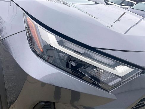 Used 2025 Toyota RAV4 LE image 32