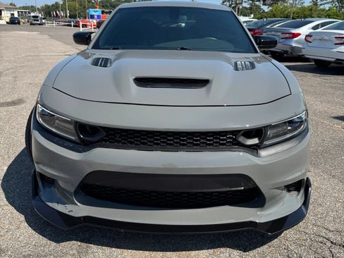 Used 2019 Dodge Charger Scat Pack RWD image 2