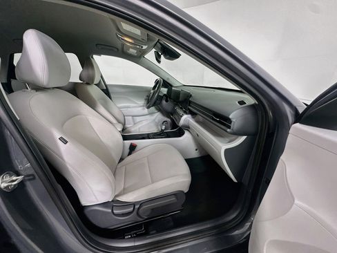Used 2025 Hyundai Kona SEL AWD/4WD image 29
