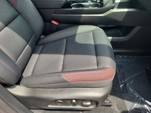 Used 2026 Chevrolet Equinox RS w/ Convenience Package III FWD image 19
