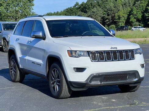 Used 2018 Jeep Grand Cherokee Limited AWD/4WD image 14