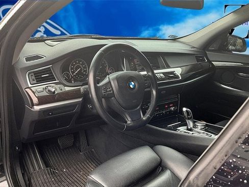 Used 2017 BMW 535i Gran Turismo image 13