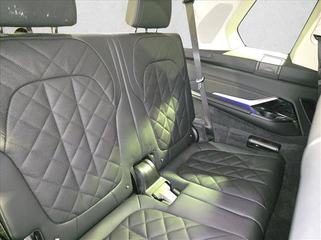 Used 2026 BMW X7 xDrive40i AWD/4WD image 12