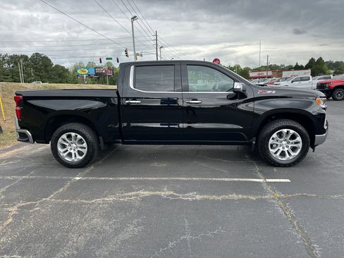 Certified 2024 Chevrolet Silverado 1500 LTZ w/ LTZ Convenience Package II image 9