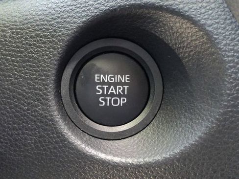 Certified 2025 Toyota Corolla Cross LE FWD image 26
