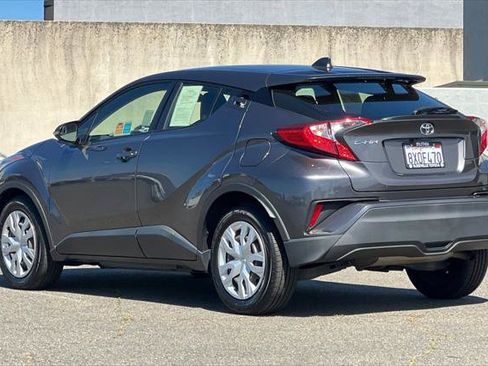 Certified 2021 Toyota C-HR LE FWD image 7