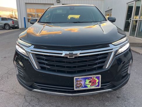 Used 2023 Chevrolet Equinox LT image 2