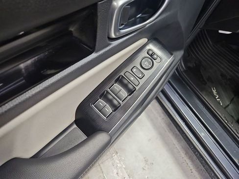 Certified 2023 Honda Civic Sport Touring image 12