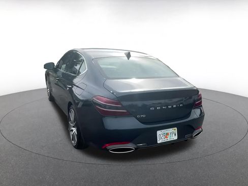 Used 2025 Genesis G70 2.5T image 11