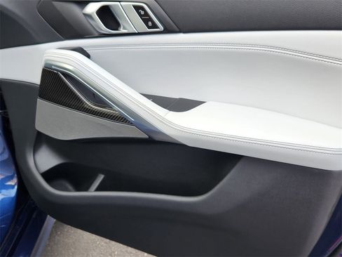 Used 2023 BMW X6 M50i w/ Executive Package image 14