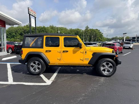 Used 2019 Jeep Wrangler Unlimited Sport AWD/4WD image 9
