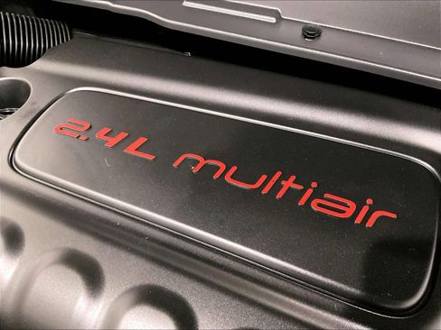 Used 2022 Jeep Compass Latitude w/ Mopar Graphics Package AWD/4WD image 34