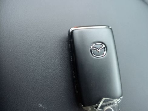 New 2026 MAZDA MAZDA3 2.5 S Sedan w/ Preferred Pkg image 33