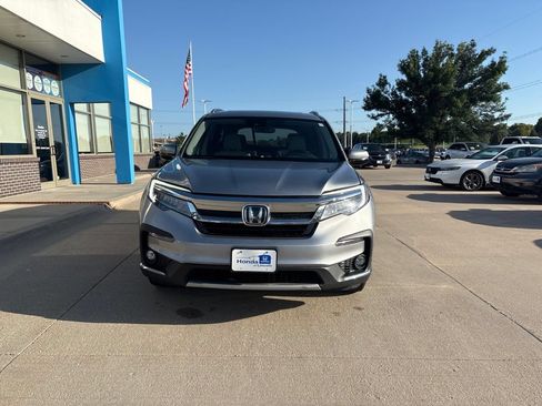 Used 2019 Honda Pilot Touring image 2